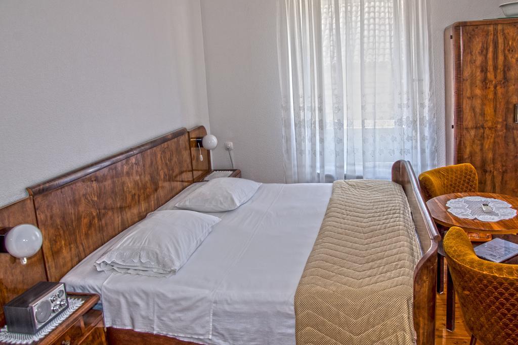 Marina Rooms Komiza Room photo